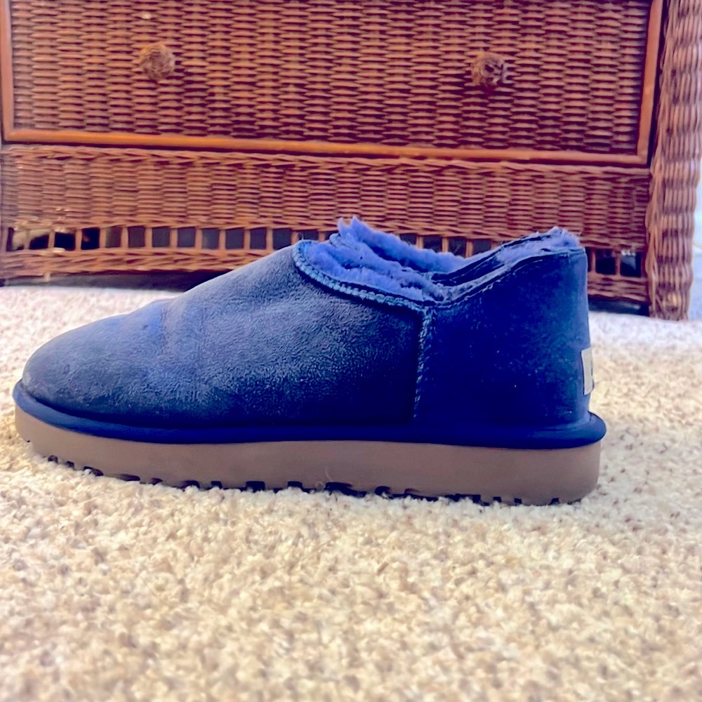 UGG short slip ons